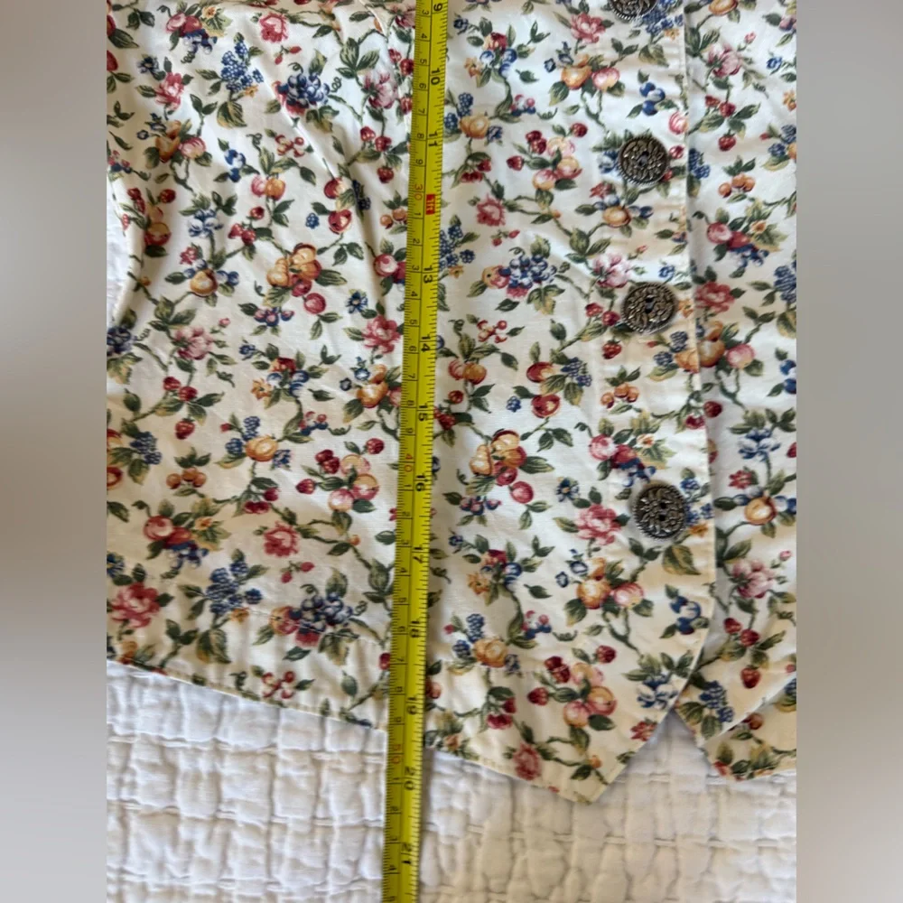 Vintage Cotton Floral Quilted Vest - Picture 6 of 7